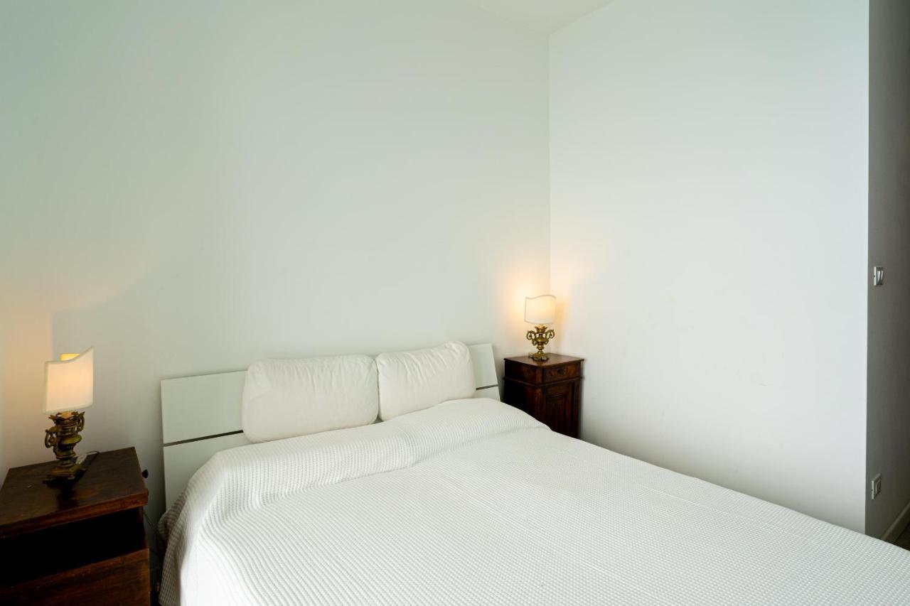 Appartamento Vista Mare Con Due Camere - Two-Bedroom Apartment With Sea View Sanremo Dış mekan fotoğraf